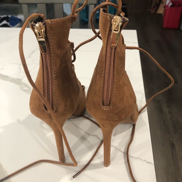 💙 4 for 30 💙 Aldo lace up heels - Picture 4 of 7